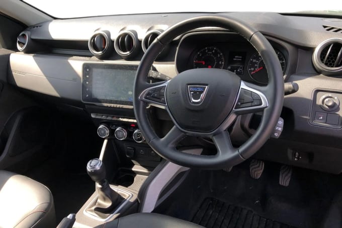 2022 Dacia Duster