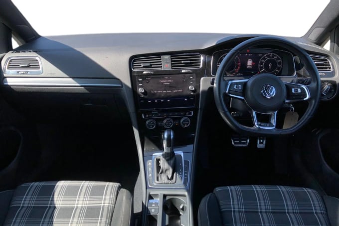 2018 Volkswagen Golf