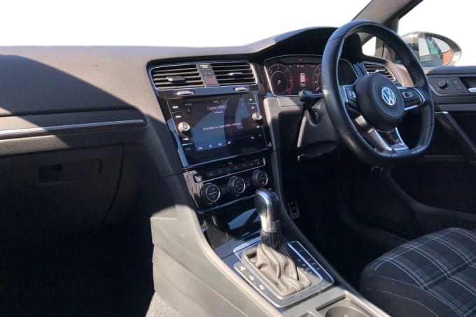 2018 Volkswagen Golf