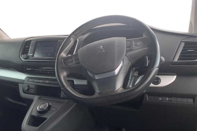 2020 Peugeot Traveller