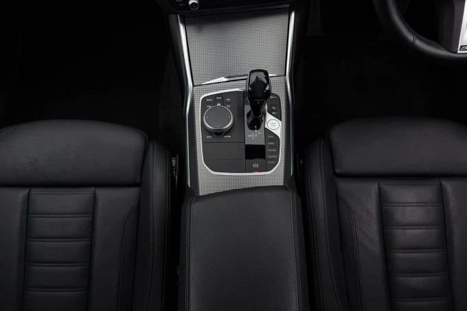 2021 BMW 3 Series