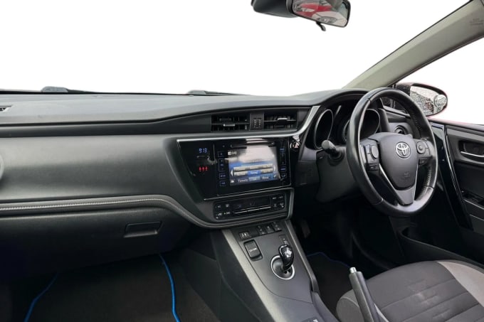 2017 Toyota Auris