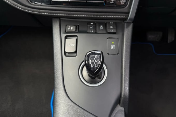 2017 Toyota Auris