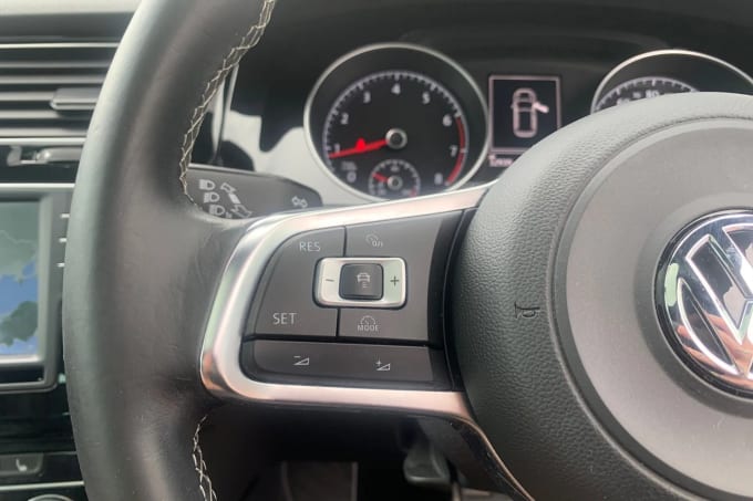 2016 Volkswagen Golf
