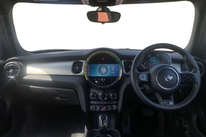2021 Mini Hatch