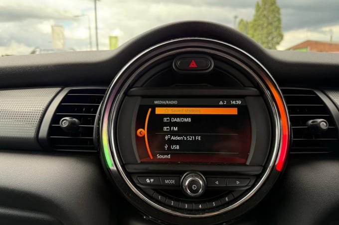 2018 Mini Hatch