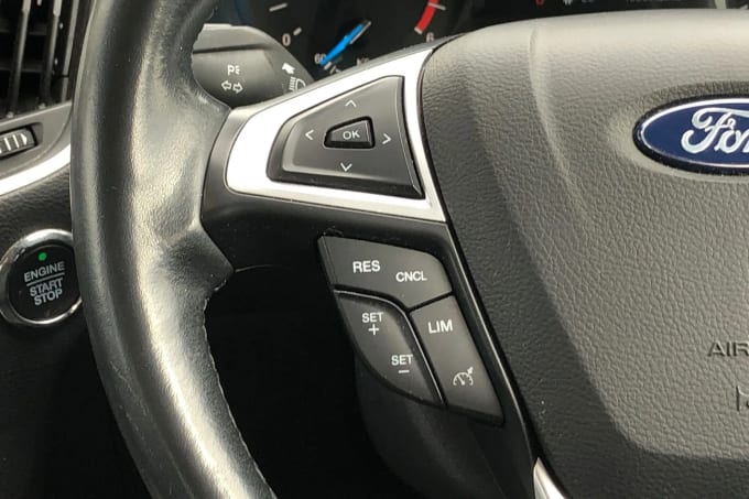 2021 Ford S-max