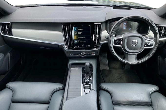 2021 Volvo V90