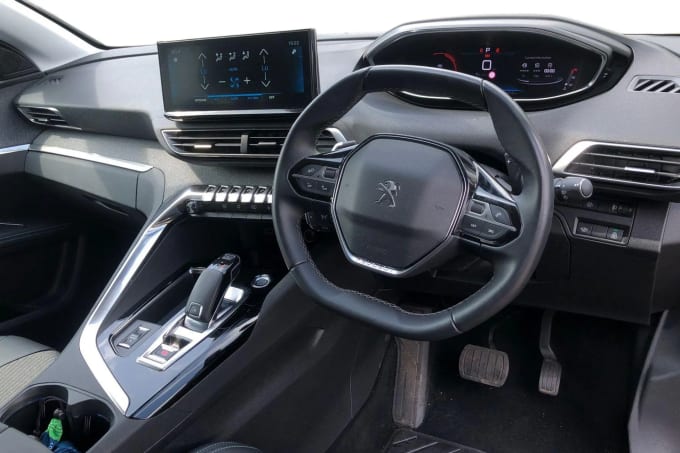 2021 Peugeot 5008