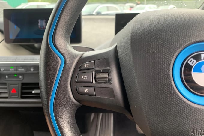 2022 BMW I3