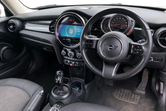 2022 Mini Hatch