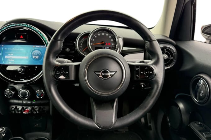 2022 Mini Hatch