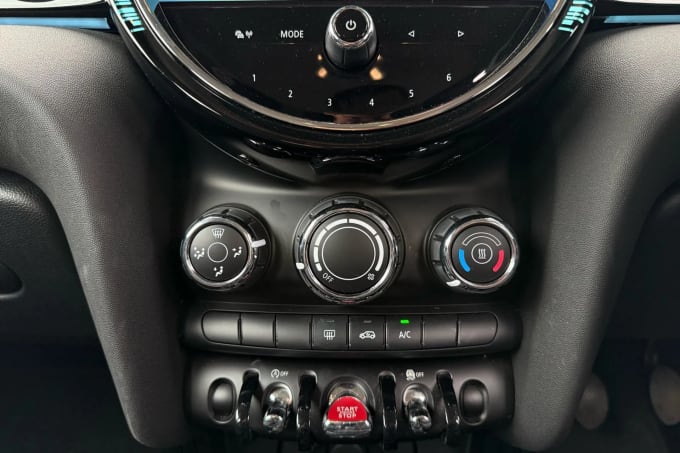 2022 Mini Hatch