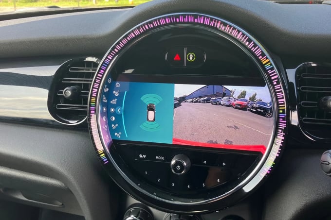 2023 Mini Hatch