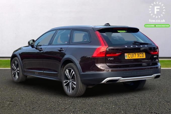 2017 Volvo V90