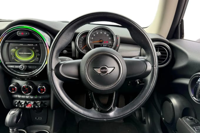 2016 Mini Hatch