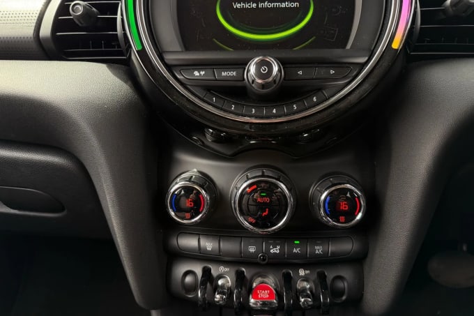 2016 Mini Hatch