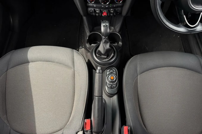 2016 Mini Hatch