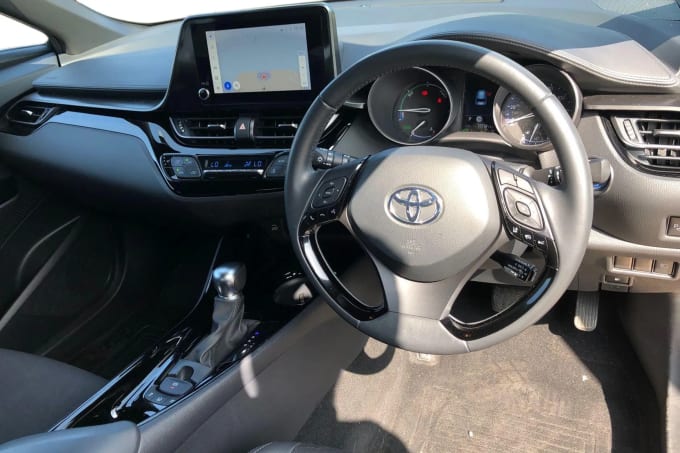 2022 Toyota C-hr