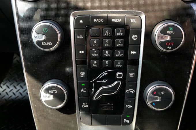 2019 Volvo V40