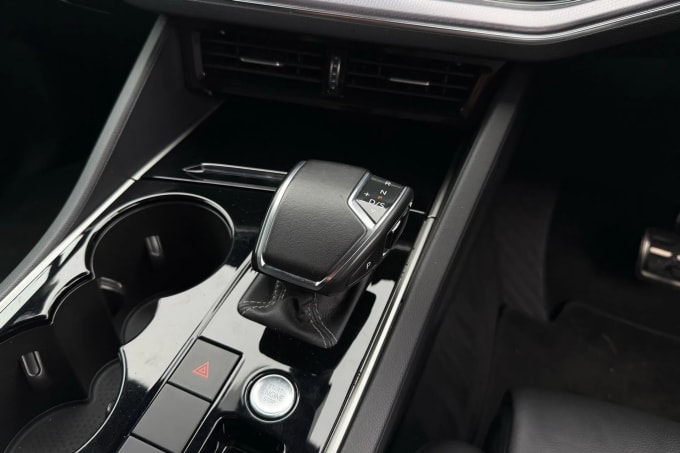 2019 Volkswagen Touareg