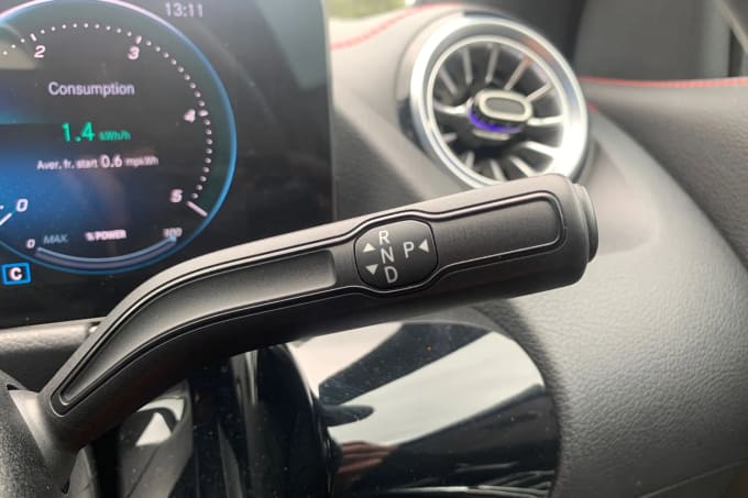 2022 Mercedes-benz Eqa