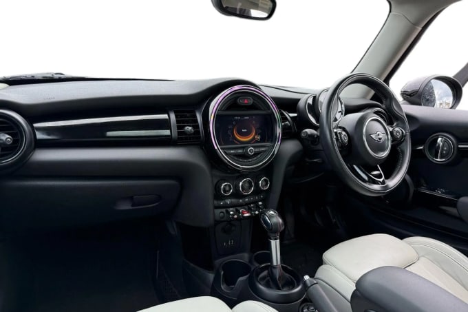 2018 Mini Hatch