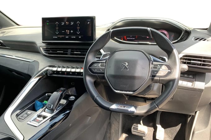 2021 Peugeot 5008