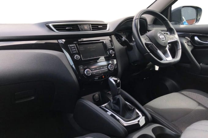 2020 Nissan Qashqai