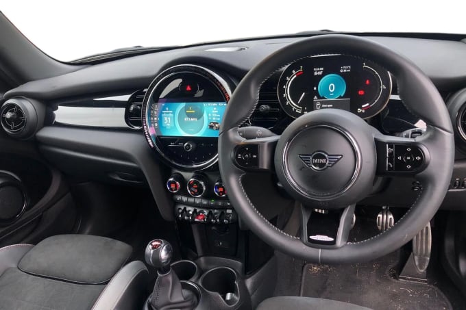 2022 Mini Hatch