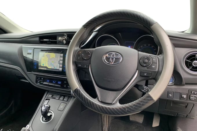2017 Toyota Auris