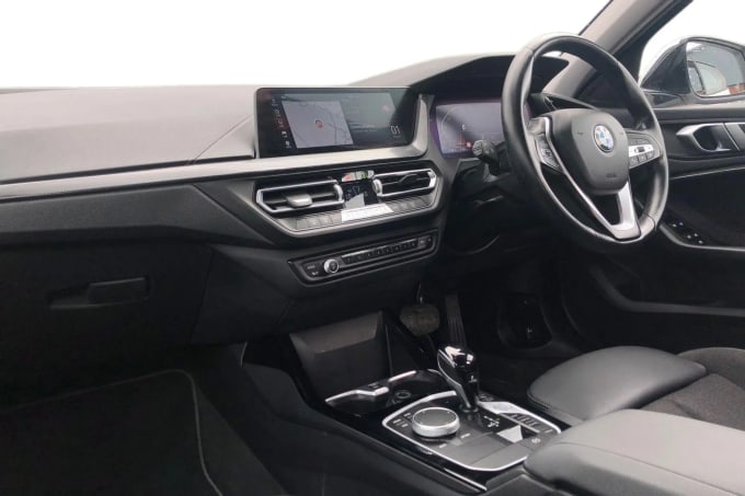 2022 BMW 1 Series