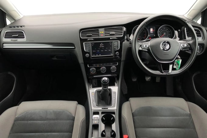 2016 Volkswagen Golf