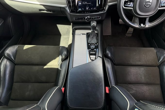 2018 Volvo S90