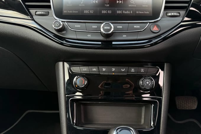 2019 Vauxhall Astra