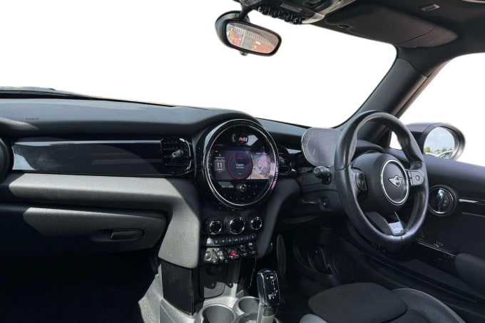 2021 Mini Hatch