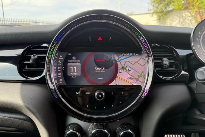2021 Mini Hatch