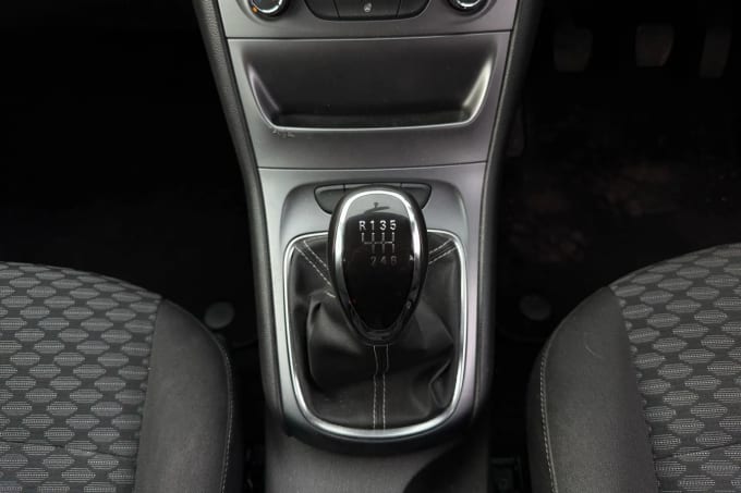 2017 Vauxhall Astra