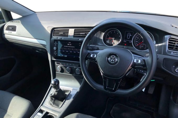 2017 Volkswagen Golf