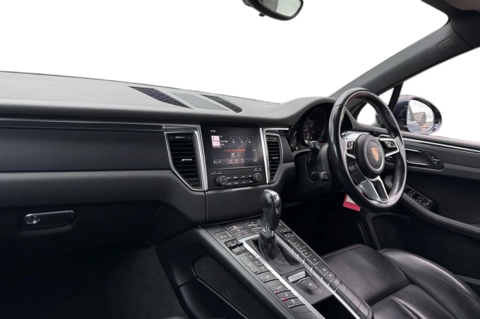 2016 Porsche Macan