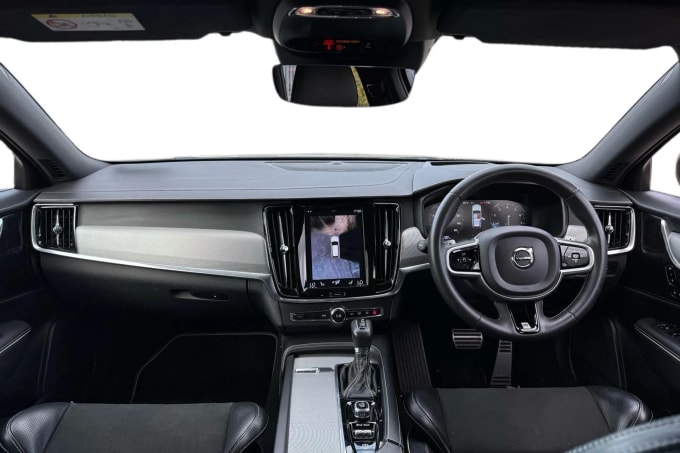 2020 Volvo V90