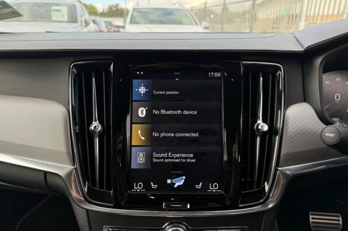 2020 Volvo V90