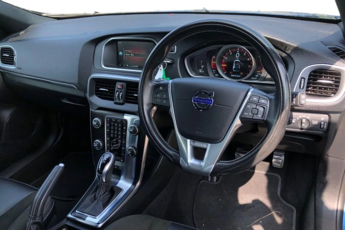 2015 Volvo V40