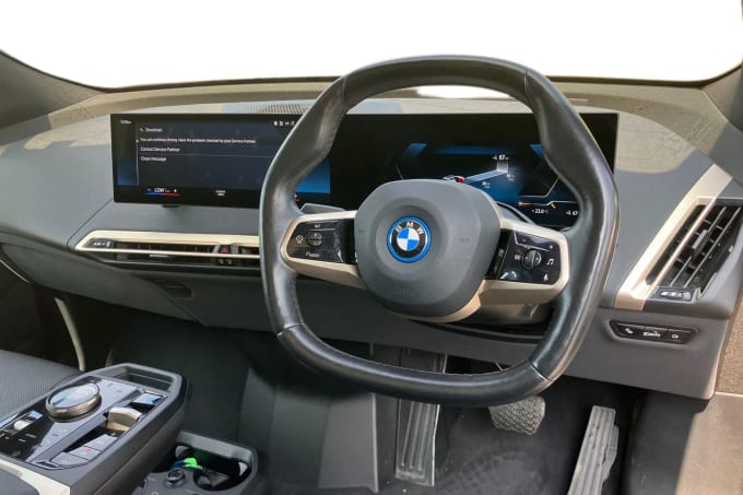 2022 BMW Ix