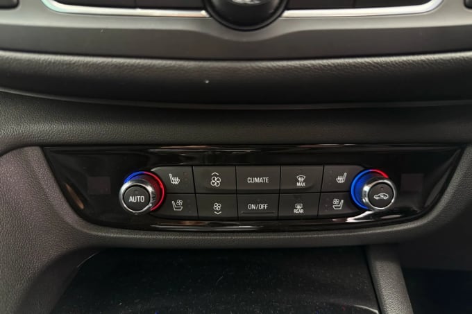 2019 Vauxhall Insignia