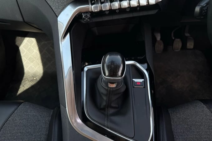 2018 Peugeot 3008