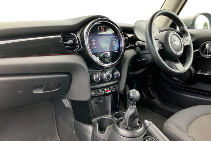 2022 Mini Hatch
