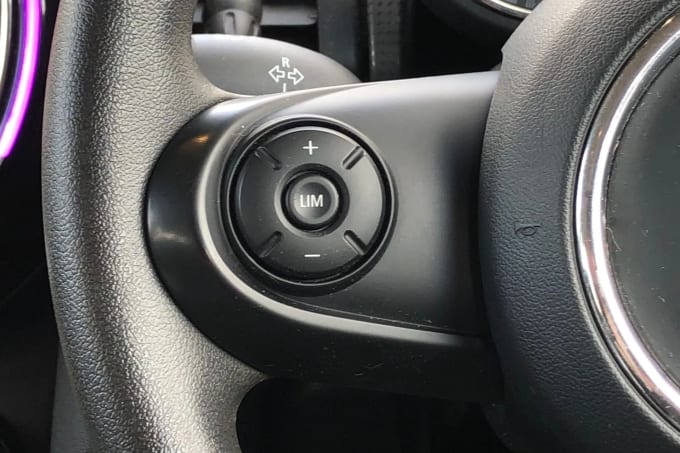 2018 Mini Hatch