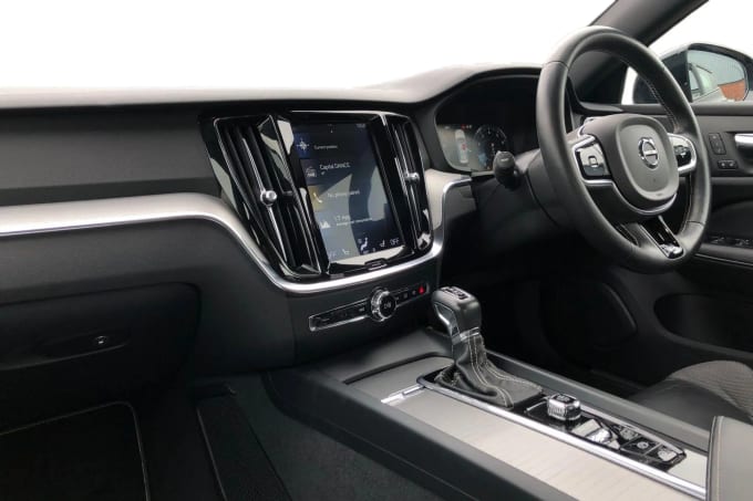 2020 Volvo S60