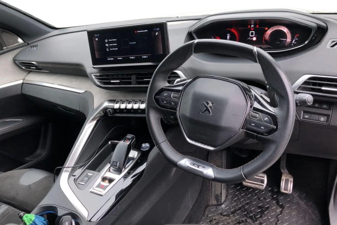 2020 Peugeot 5008